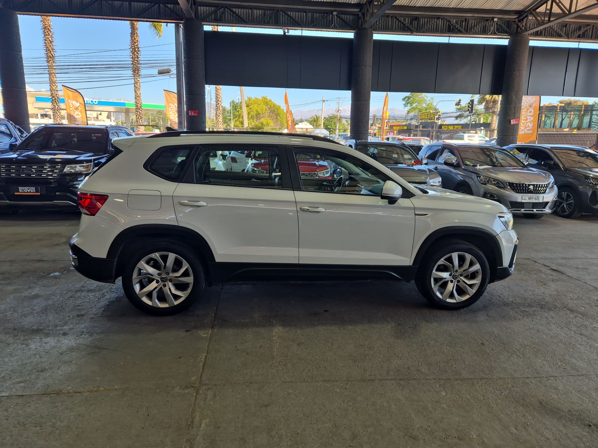 VOLKSWAGEN | TAOS |  AÑO 2023 | AT