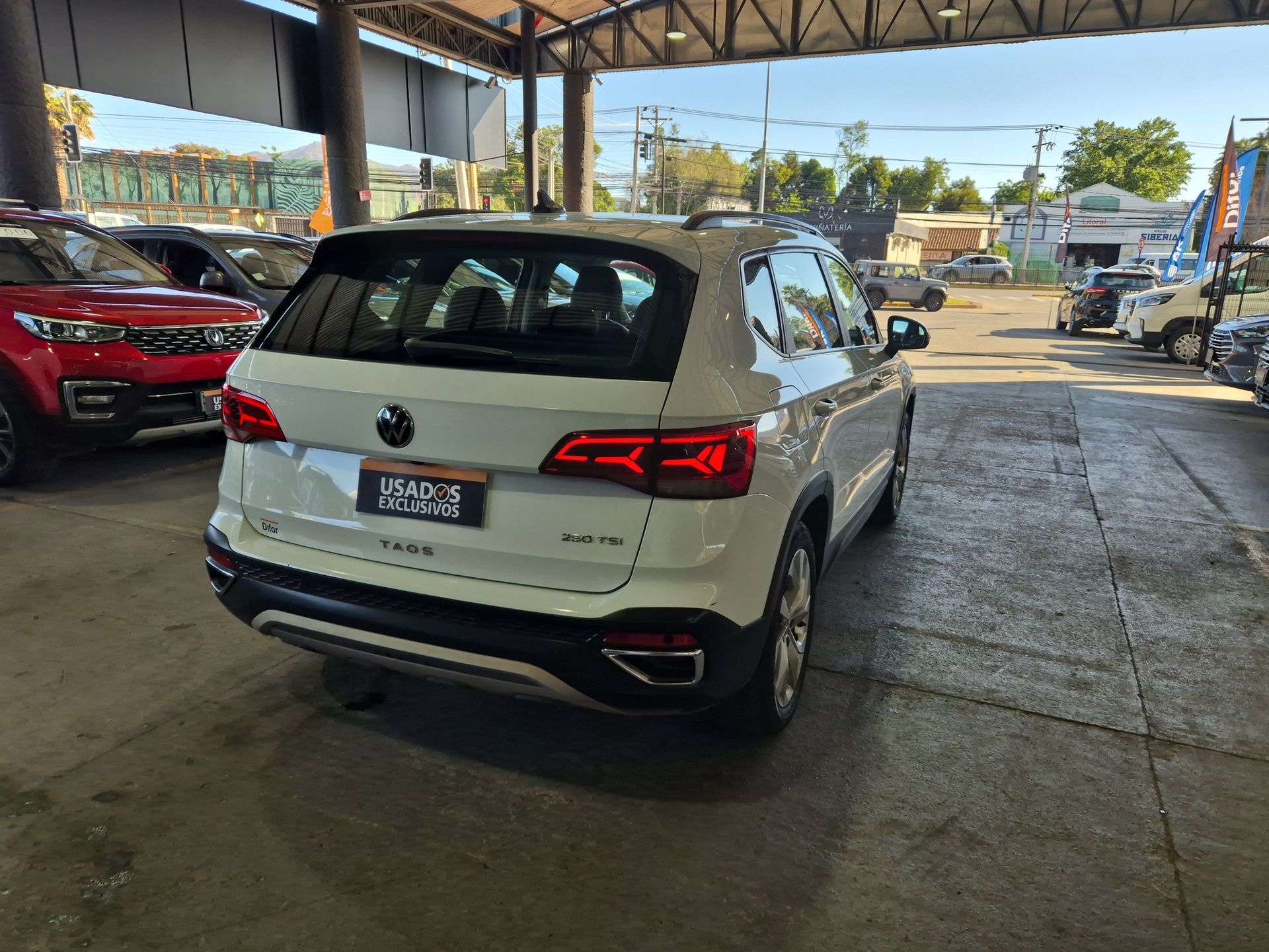 VOLKSWAGEN | TAOS |  AÑO 2023 | AT