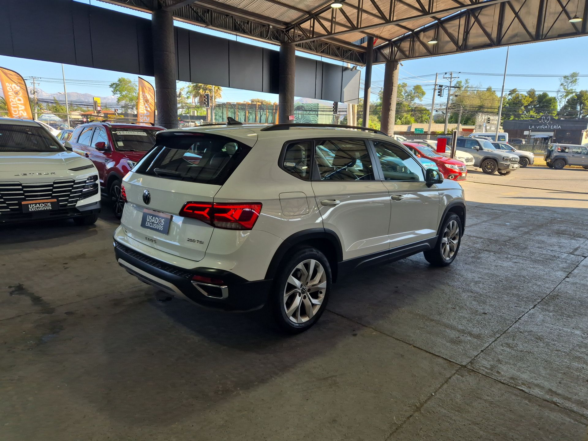 VOLKSWAGEN | TAOS |  AÑO 2023 | AT