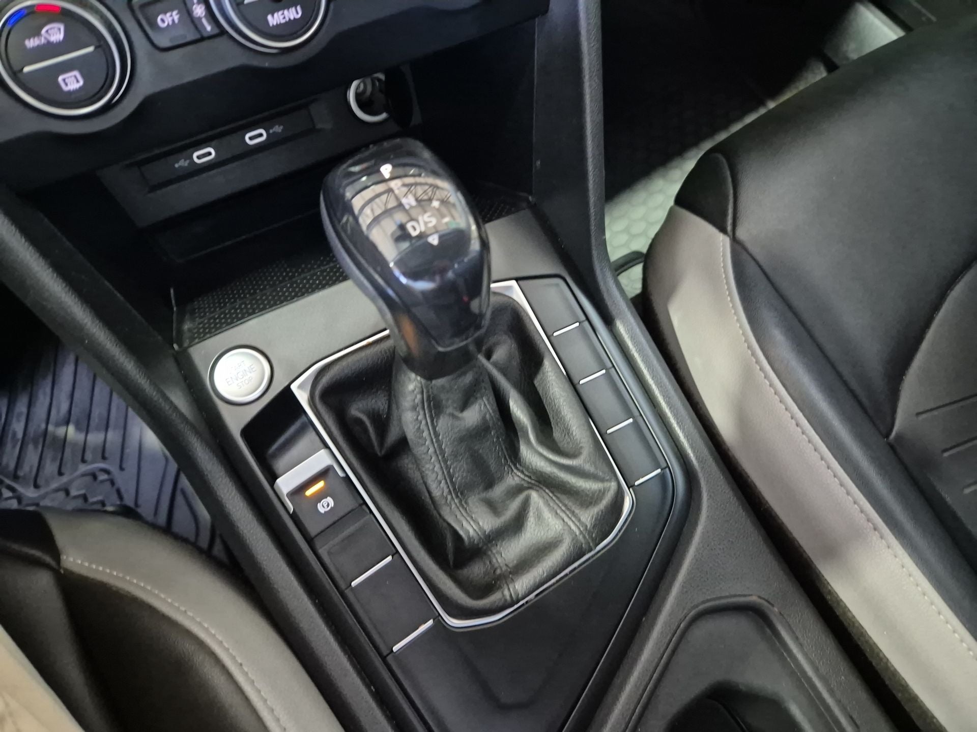 VOLKSWAGEN | TAOS |  AÑO 2023 | AT