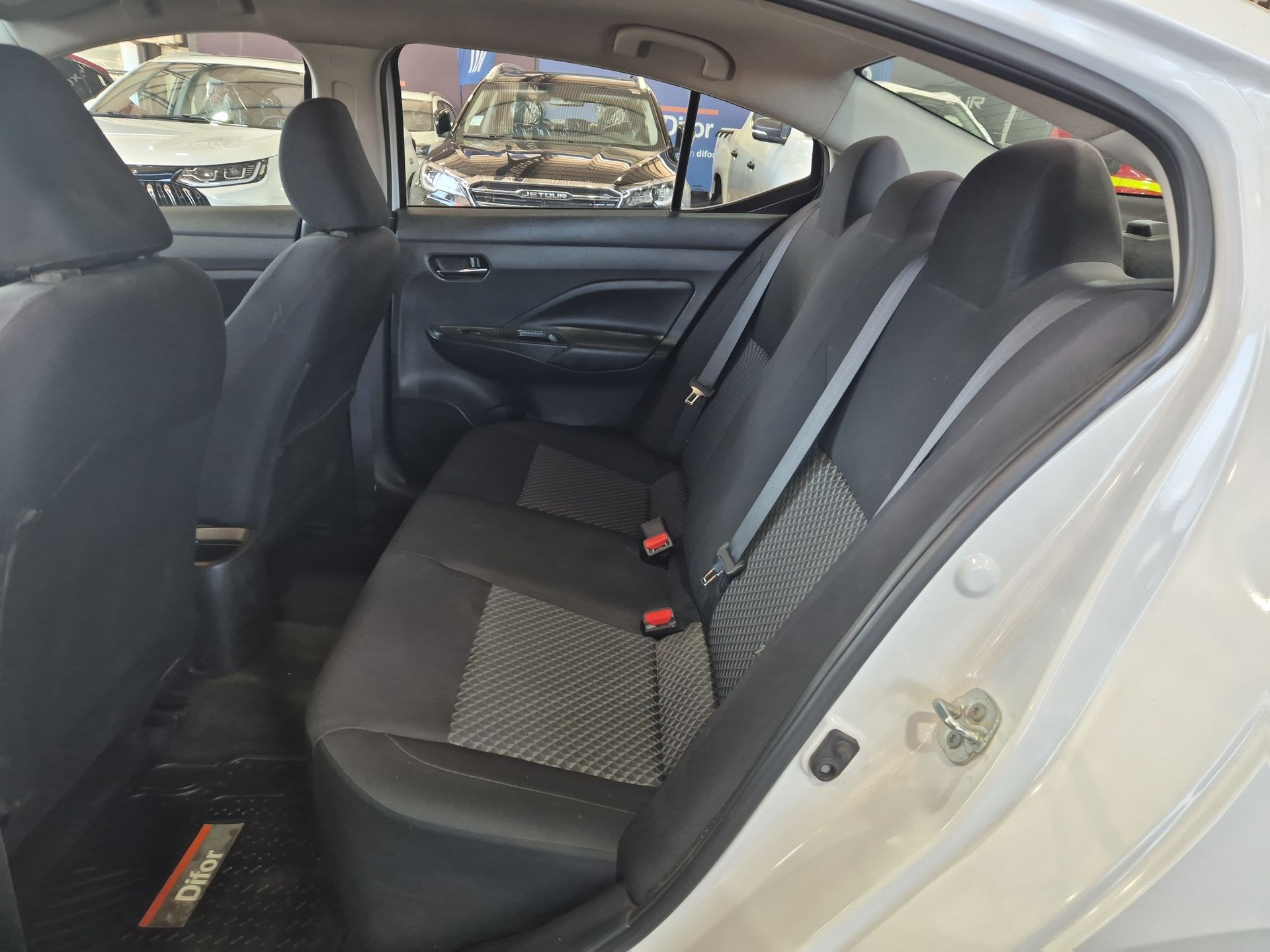 NISSAN | VERSA |  AÑO 2021 | MT