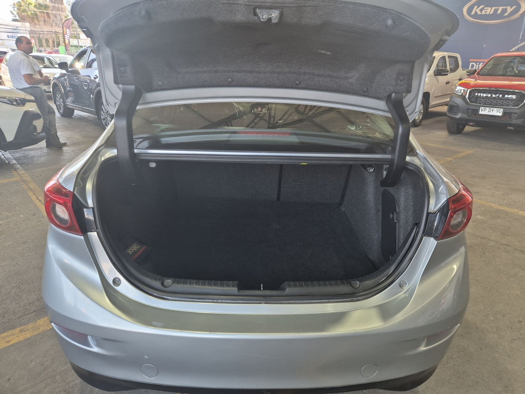 MAZDA | 3 |  AÑO 2019 | AT