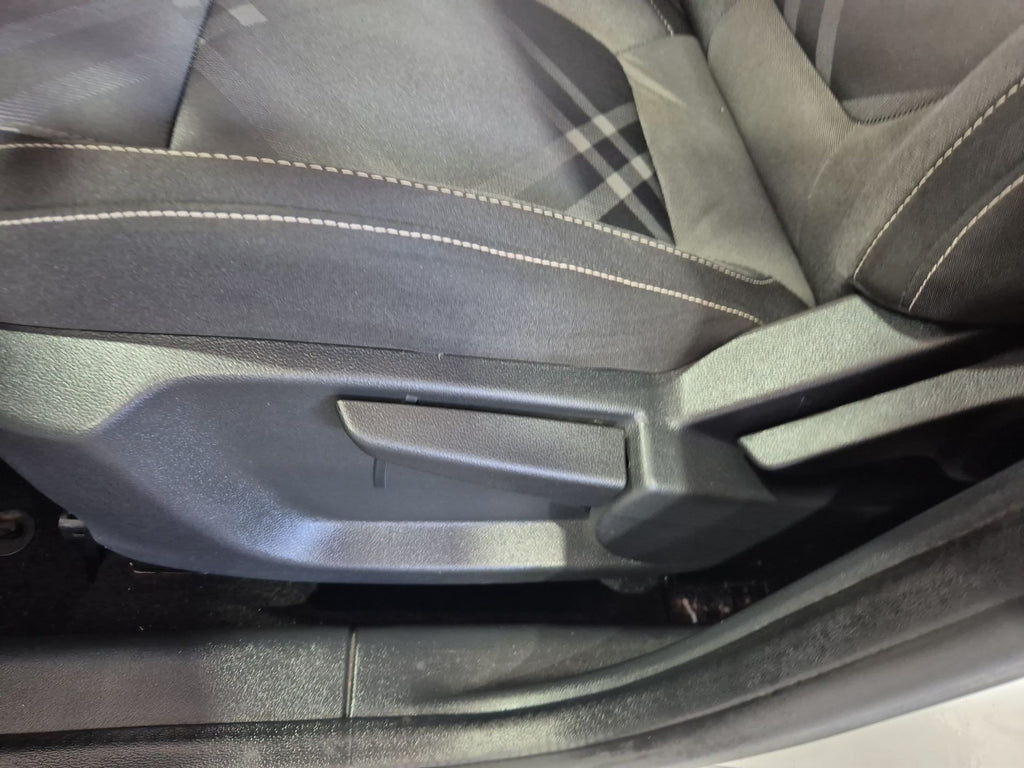 MG | 3 |  AÑO 2023 | AT