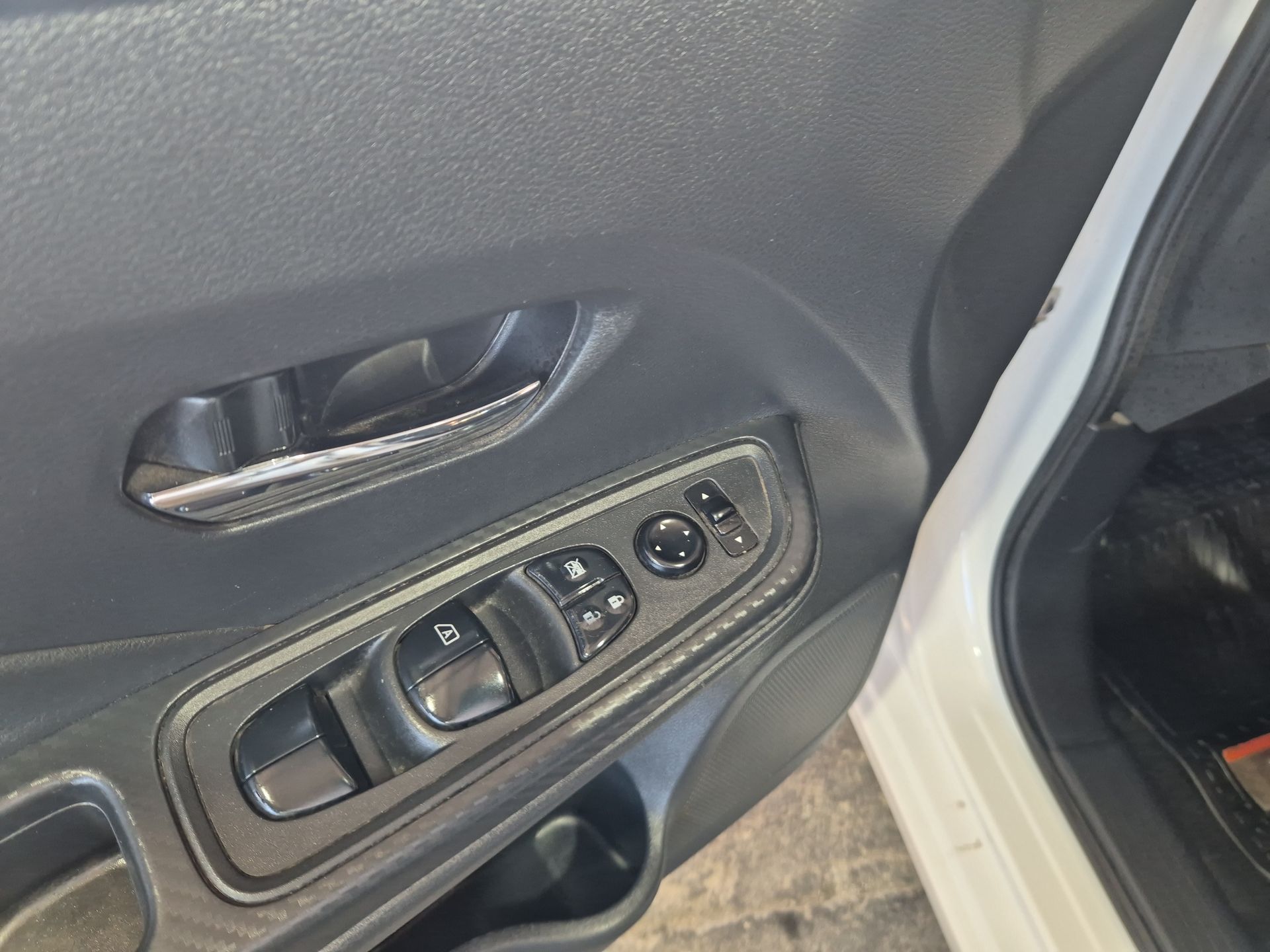 NISSAN | VERSA |  AÑO 2021 | MT