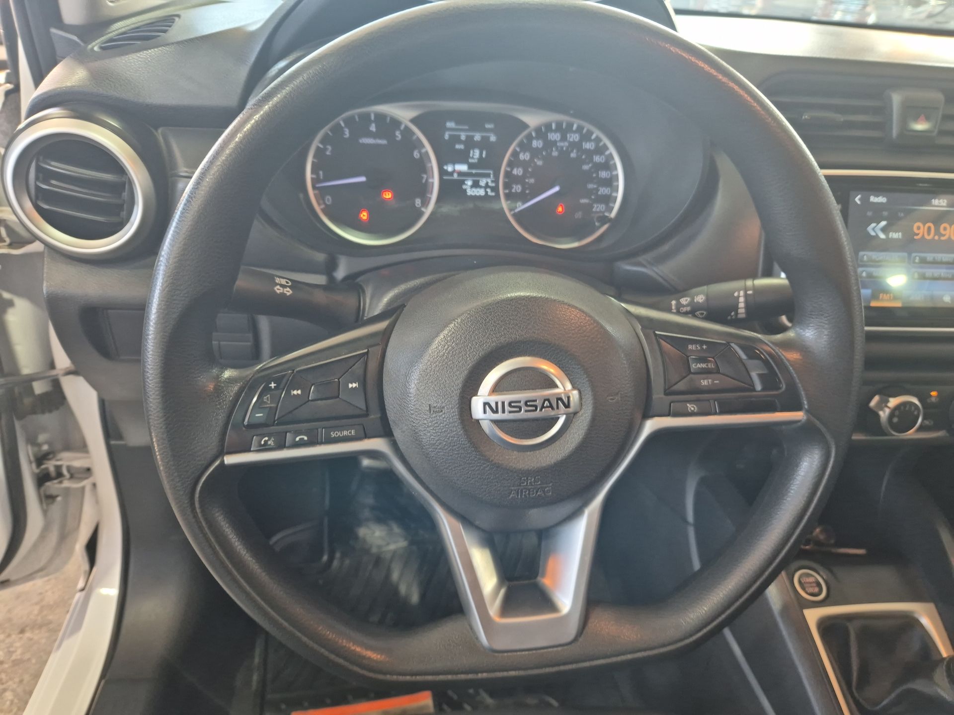 NISSAN | VERSA |  AÑO 2021 | MT