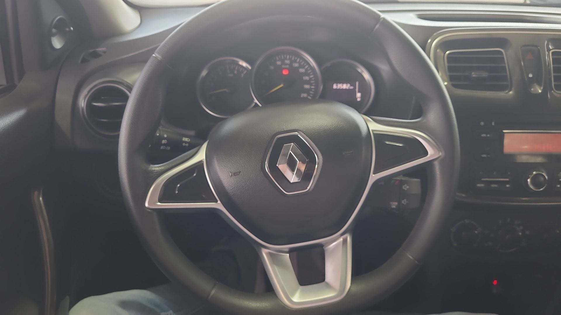 RENAULT | SYMBOL |  AÑO 2018