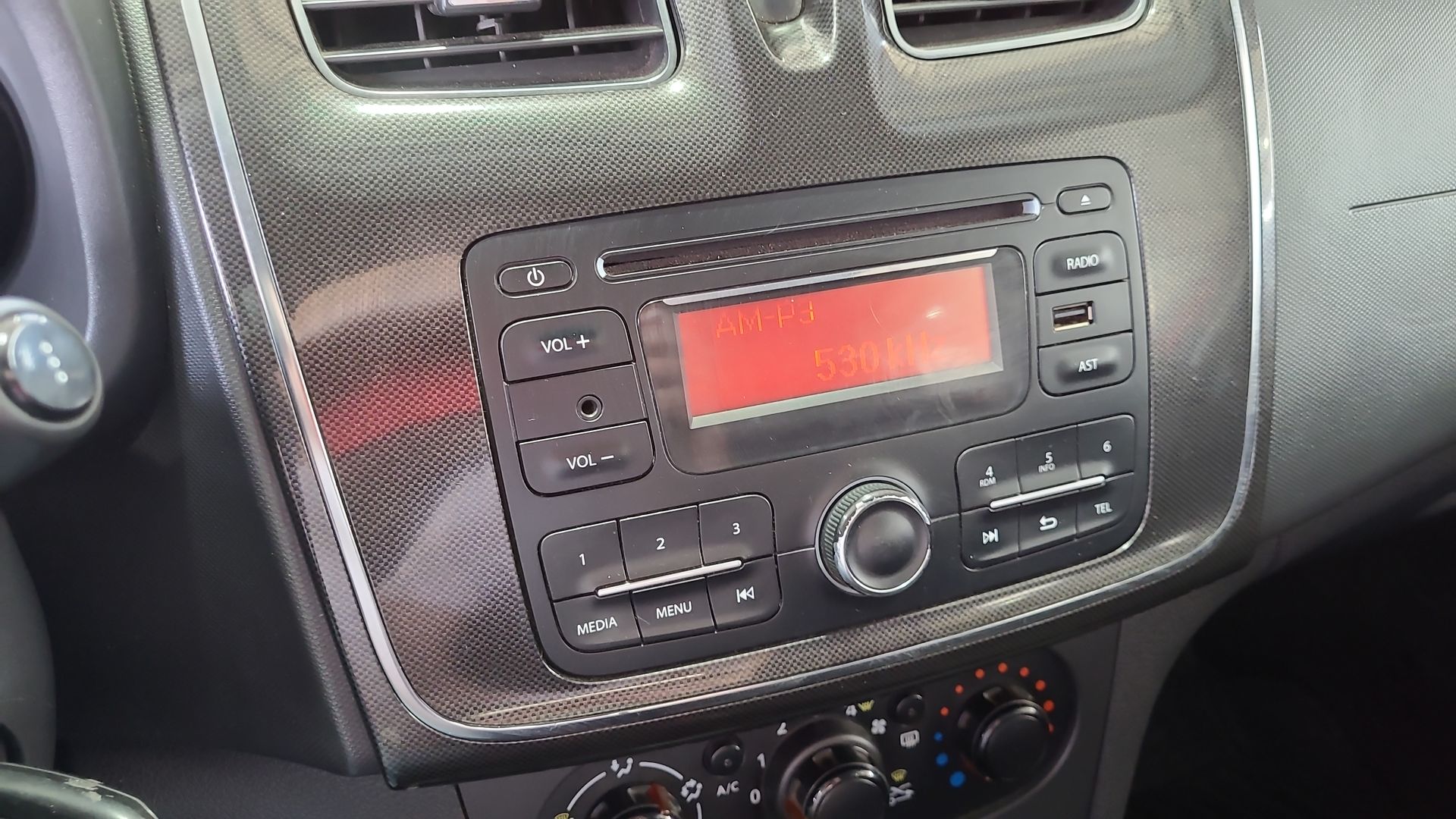 RENAULT | SYMBOL |  AÑO 2018