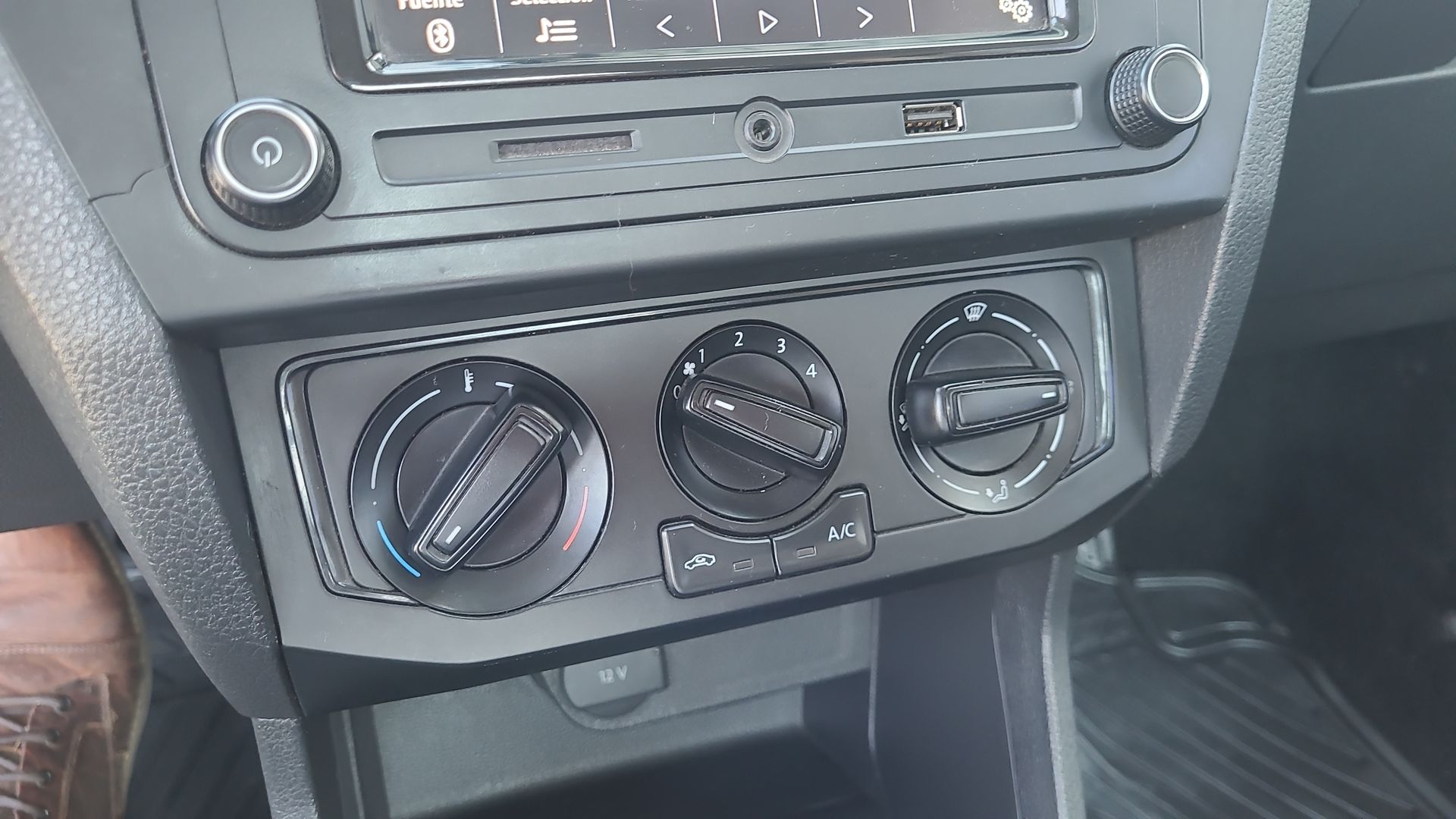 VOLKSWAGEN | SAVEIRO |  AÑO 2022