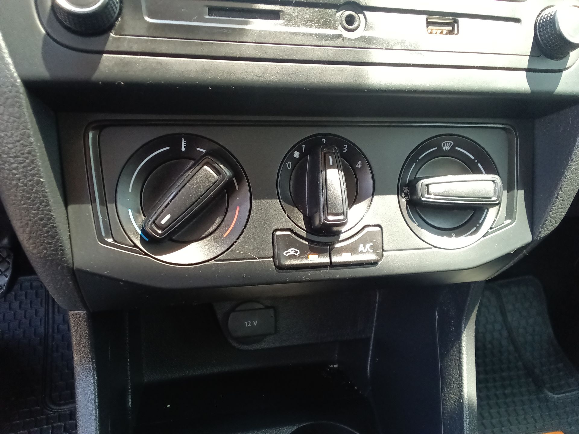 VOLKSWAGEN | SAVEIRO |  AÑO 2024 | MT